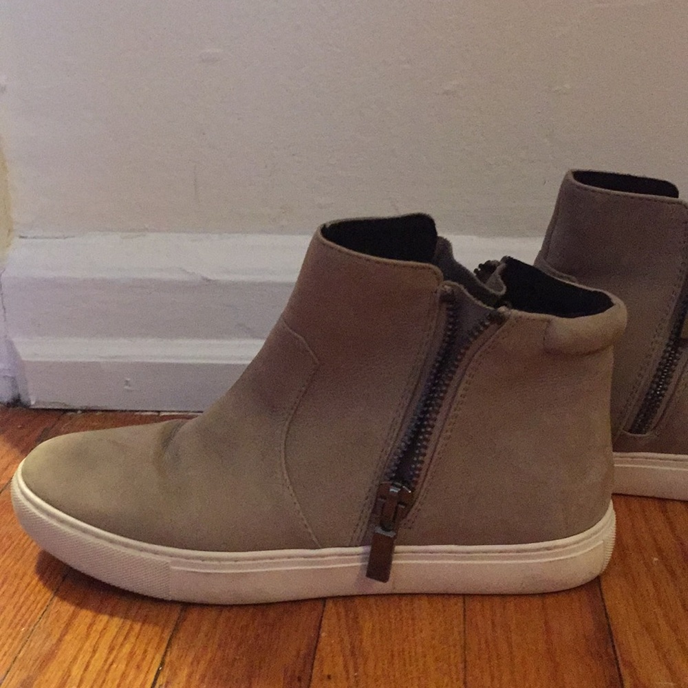 Kenneth Cole Booties Sneakers !!!!!